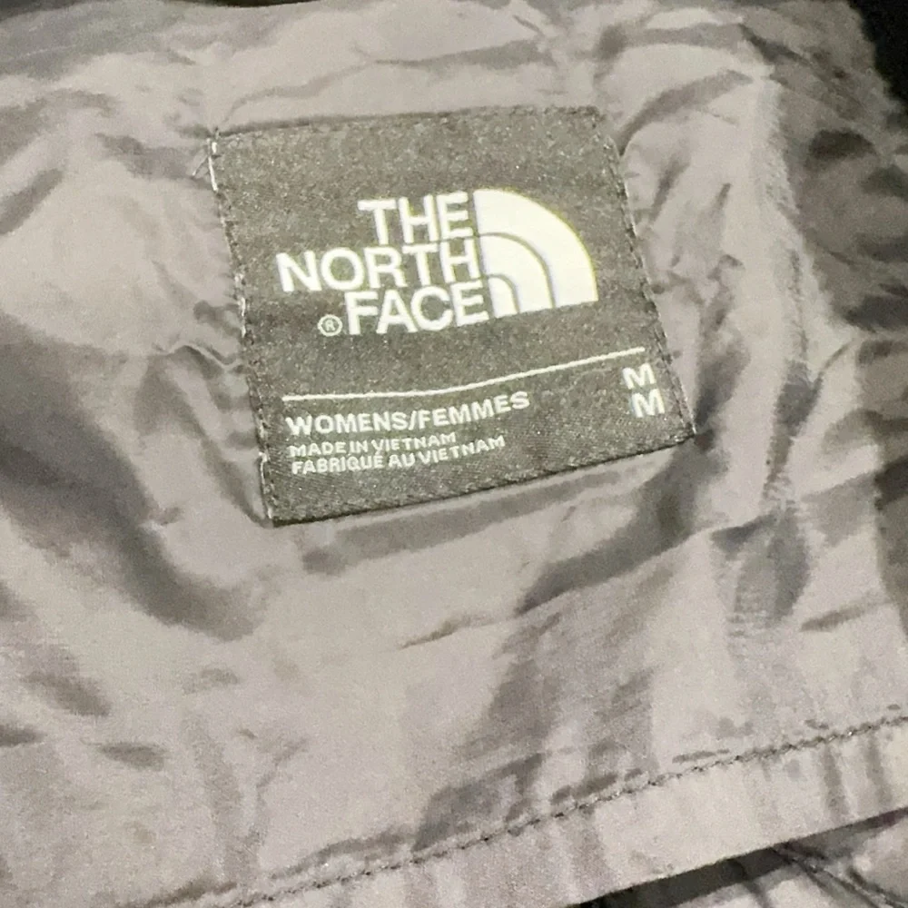 The North Face Thermoball Eco-Hooded Parka II Lightweight Puffer - Picture 11 of 15